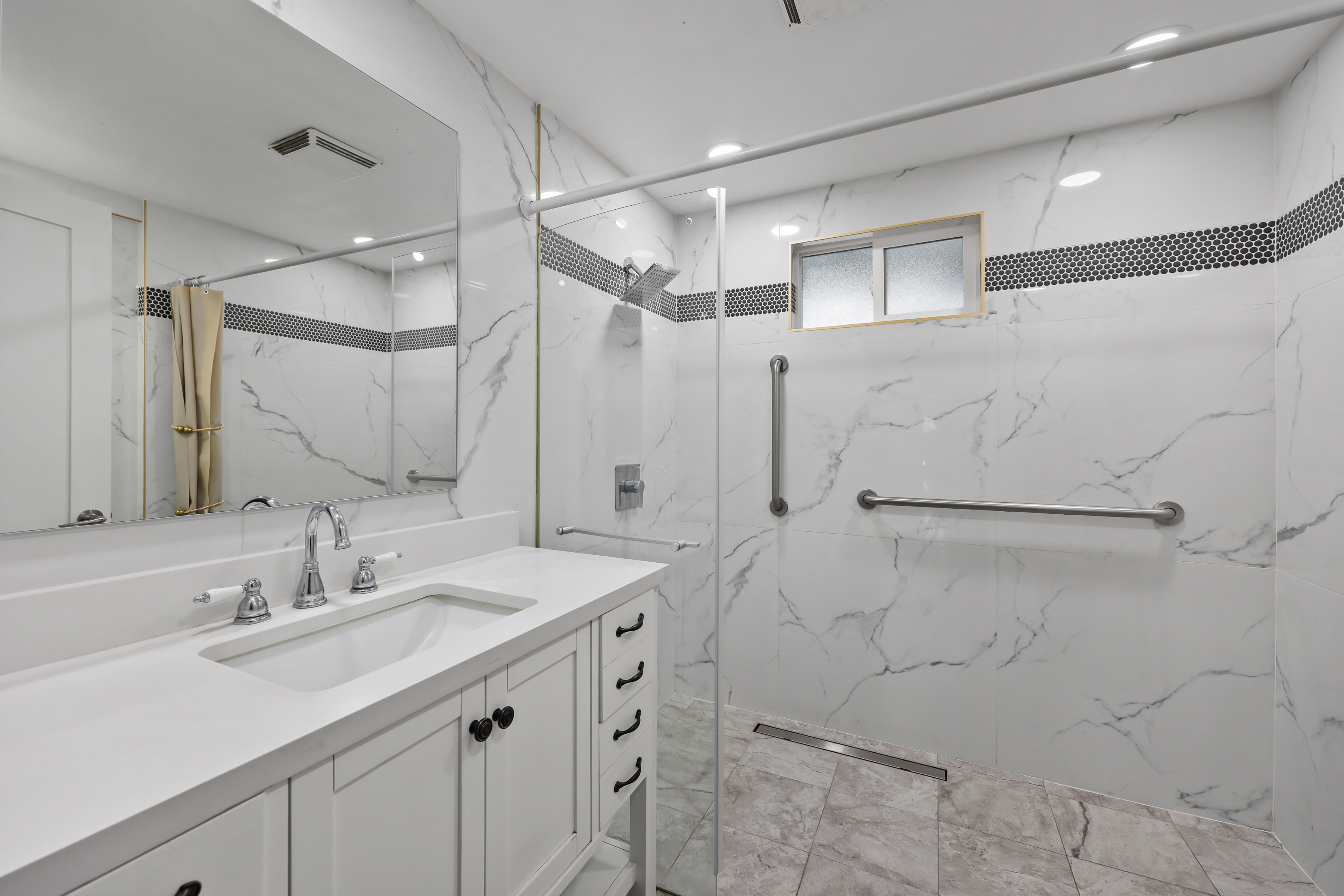 ZENCARE bathroom